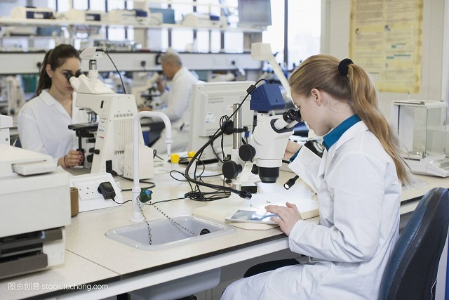 研发.jpg 研发.jpg